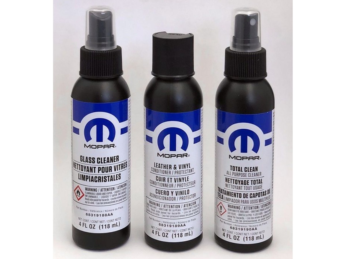 Mopar Car Care Kit With Glass Cleaner / Leather & Vinyl Conditioner & Protectant / Total Clean