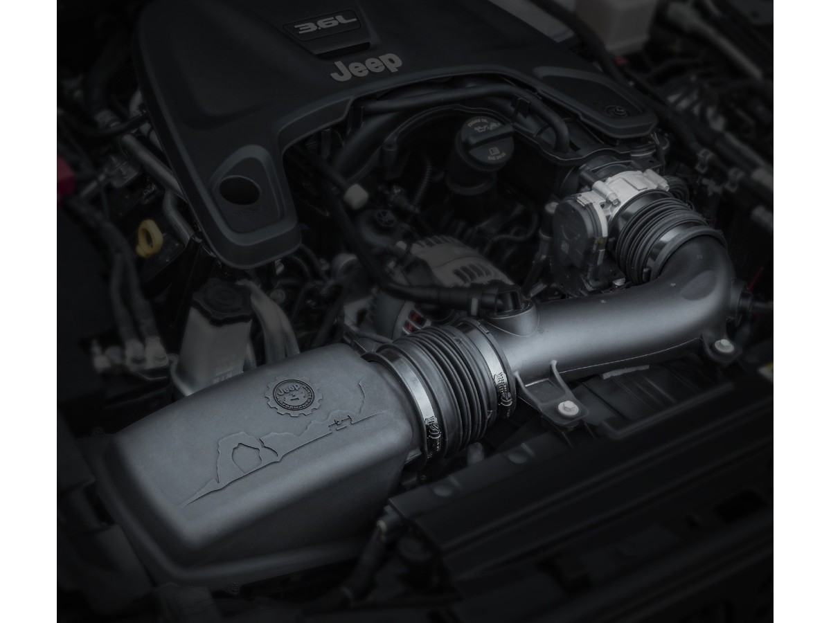 25-mopar-performance-cold-air-intake-3.6l-engine-6.jpg Mopar Performance Cold Air Intake 3.6L Engine