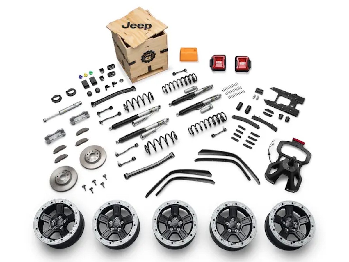 54-mopar-performance-trail-commander-collection-for-4-door-4xe-with-2-lift-kit-17-x8.5-beadlock-wheels-front-brakes-and-spare-tire-reinforcement-kit-1.jpg Mopar Performance Trail Commander Collection For 4 Door 4xe With 2" Lift Kit 17"x8.5" Beadlock Wheels Front Brakes And Spare Tire Reinforcement Kit