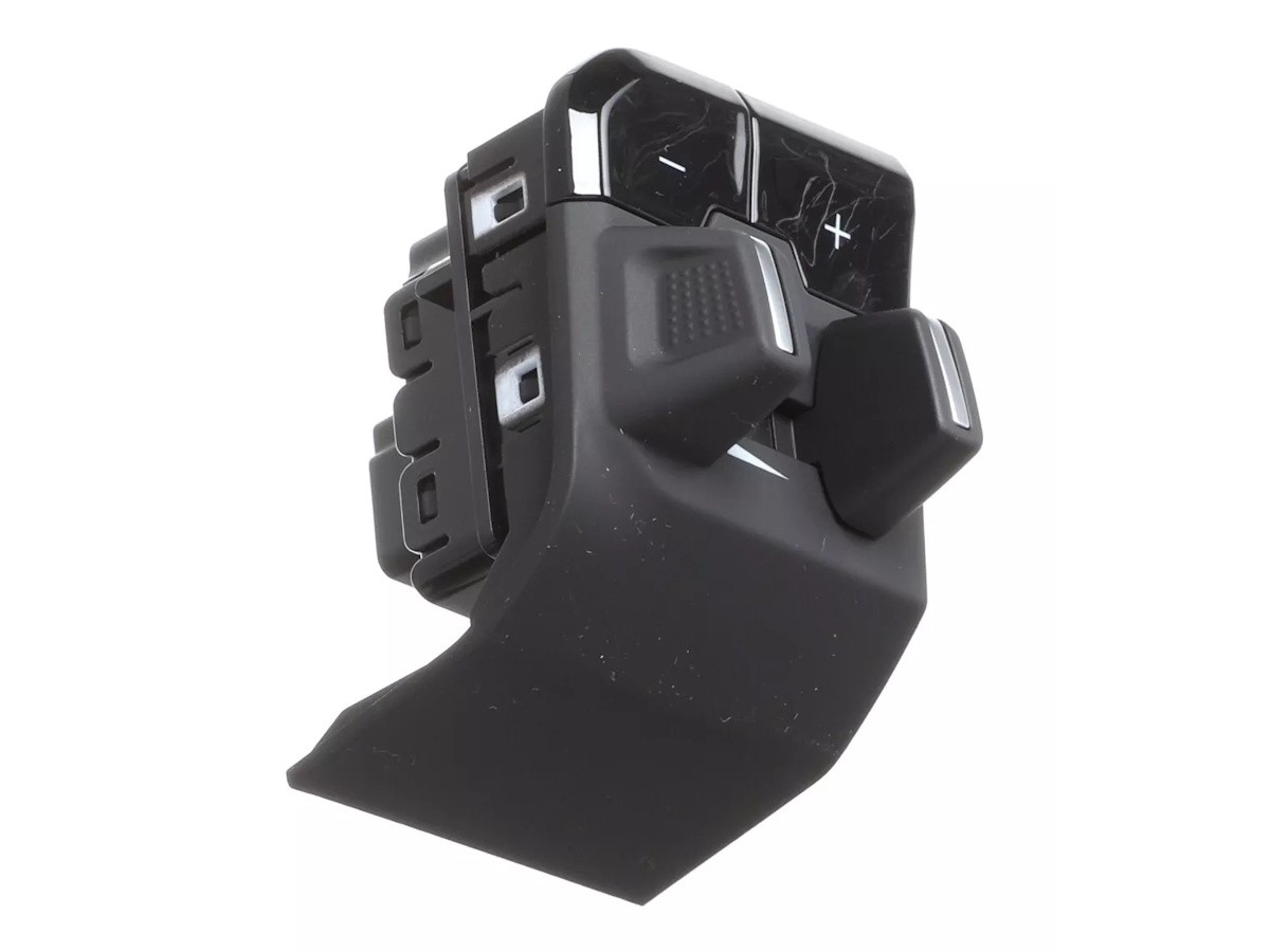 8-mopar-integrated-trailer-brake-control-module-itbm-for-14.4-inch-uconnect-display-3.jpg Mopar Integrated Trailer Brake Control Module ITBM For 14.4 Inch UConnect Display