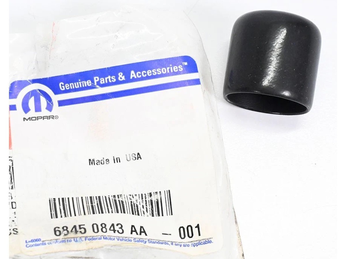 92-mopar-cap-for-6.7l-i6-cummins-diesel-engine-block-heater-2.jpg Mopar Cap For 6.7L I6 Cummins Diesel Engine Block Heater